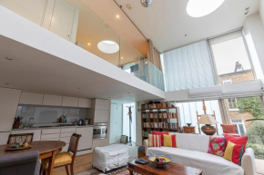 Contemporary apartment at the heart of Fulham